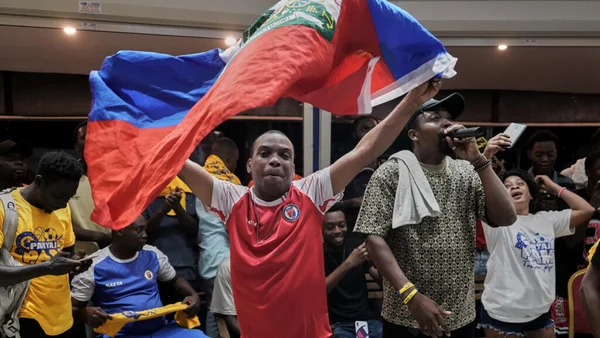 Supporters haïtiens célébrant le retour de leur équipe en Coupe du monde 2026.