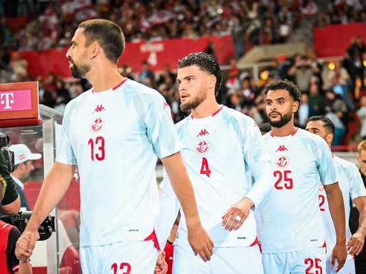 Joueurs tunisiens en action lors d'un match.