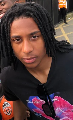 Michael Olise après un match pour Crystal Palace en 2022.