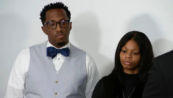 Représentants de la famille de Karmelo Anthony s'exprimant lors d'une conférence de presse