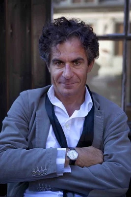 Étienne Klein, physicien et philosophe des sciences, dont le doctorat a été retiré par l'université Paris Cité pour plagiats.