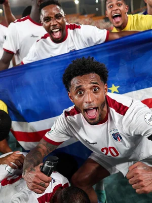 Les joueurs du Cap-Vert célèbrent leur qualification pour la Coupe du monde 2026.