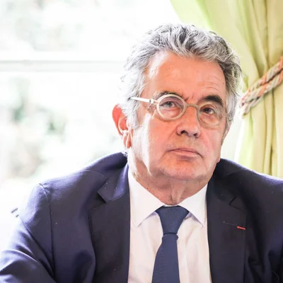 Portrait d'Alain Claeys, membre du Comité consultatif national d'éthique.