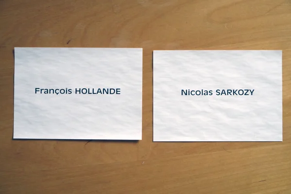 Bulletins de vote du second tour de l'élection présidentielle française de 2012.