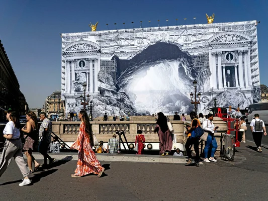 The facade of the Palais Garnier transforms into a cave