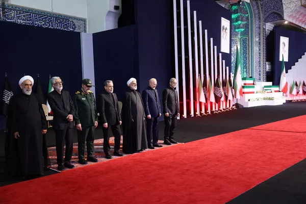 Dirigeants et dignitaires étrangers réunis à Téhéran pour les funérailles de l'ayatollah Ali Khamenei.