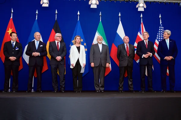 Les ministres des Affaires étrangères du P5+1, de l'UE et de l'Iran annonçant l'accord-cadre sur le nucléaire iranien à Lausanne en 2015.