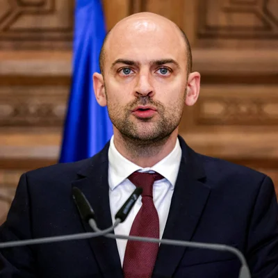 Jean-Noël Barrot dénonçant la détention de deux diplomates français en Iran.