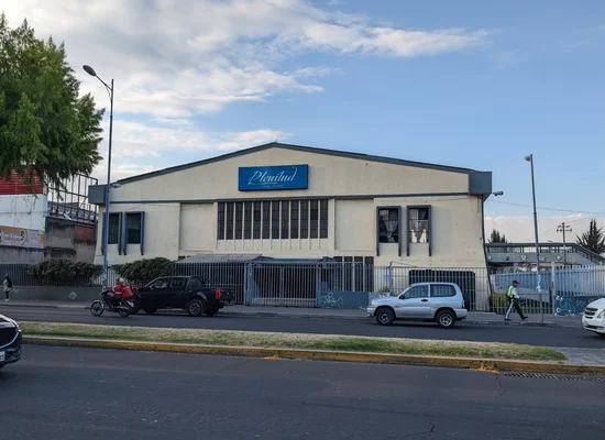 Le Colisée du Colegio Anderson à Quito, lieu de l'assassinat de Fernando Villavicencio le 9 août 2023, après un meeting politique.