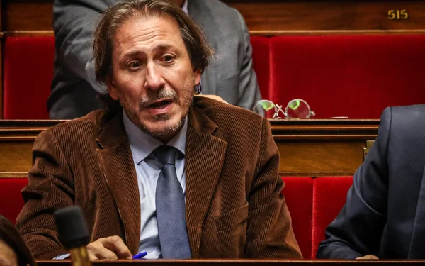 Jérôme Guedj prenant la parole dans une assemblée législative.