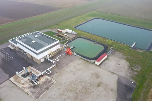 Installation de traitement des eaux en Alsace, liée à l'exploitation du lithium.