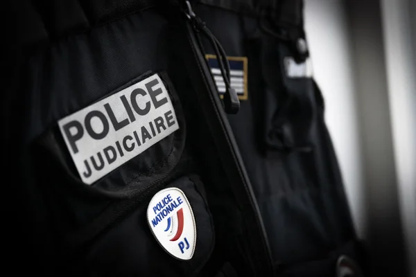 Un gilet de la Police judiciaire utilisé lors de l'enquête.