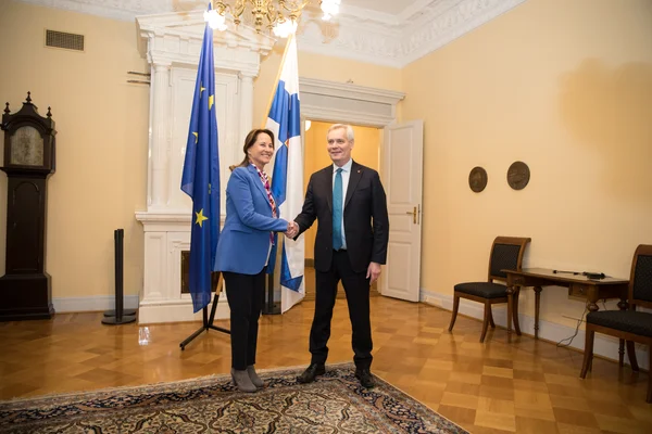 Antti Rinne et Ségolène Royal lors d'une réunion à Helsinki en 2019.