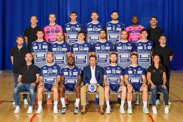Équipe professionnelle de Cesson-Rennes Métropole Handball.