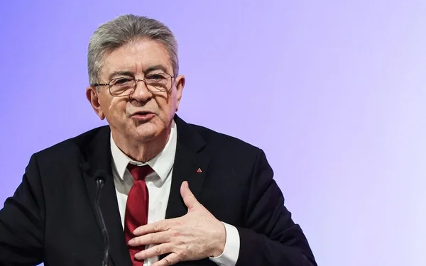 Jean-Luc Mélenchon évoquant la « fusion technique » entre listes de gauche pour le second tour des municipales.