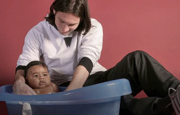 La photo originale de bébé Lamine Yamal avec Lionel Messi, devenue virale sur TikTok.