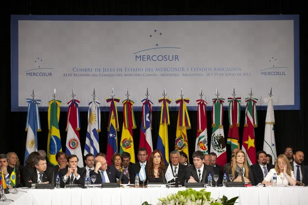 XLIIIe Sommet des chefs d'État du Mercosur et des États associés, Mendoza, Argentine, 29 juin 2012.