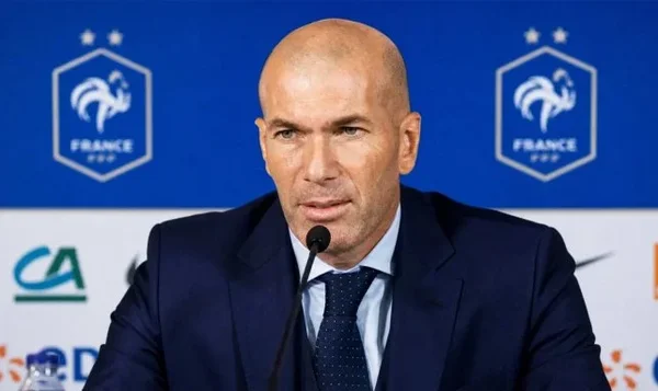 Zinédine Zidane lors de sa première conférence de presse à la FFF.