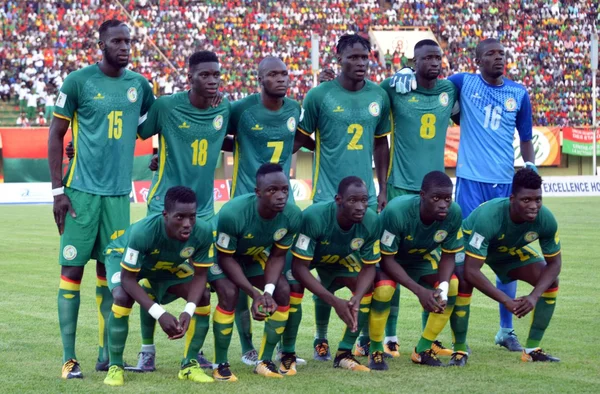 L'équipe du Sénégal posant avant un match de Coupe du monde.