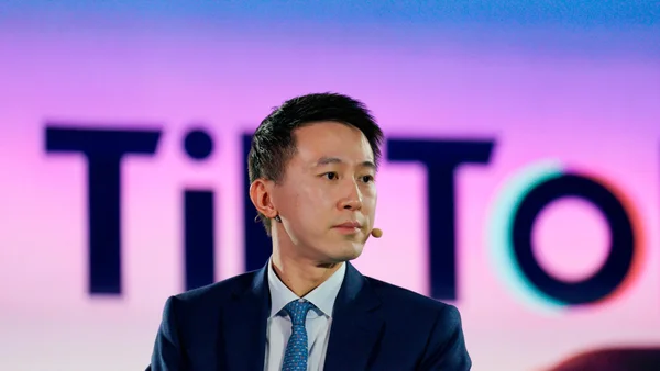 Shou Zi Chew, PDG de TikTok, s'exprimant lors d'une audition.