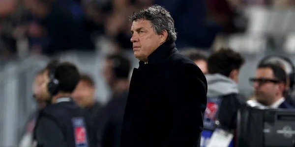 Didier Lacroix, président du Stade Toulousain, en bord de terrain.