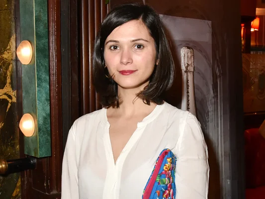 Julia Kerninon lors d'une interview pour France Culture.