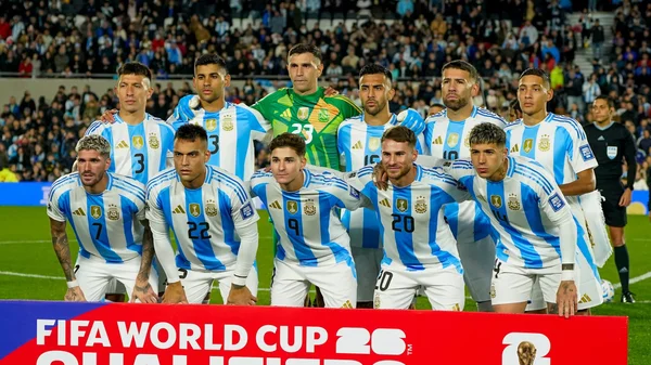 L'équipe d'Argentine posant pour la photo d'avant-match lors des éliminatoires de la Coupe du monde.