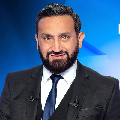 Cyril Hanouna : biographie, vie privée et actualités - Closer
