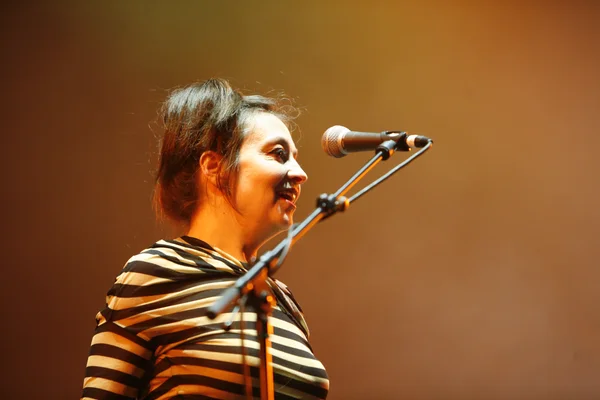 Catherine Ringer en concert aux Eurockéennes 2007.