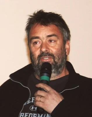 Luc Besson à l'avant-première de Taken à l'UGC Ciné Cité Les Halles, à Paris