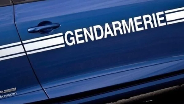 Véhicule de la Gendarmerie nationale mobilisé dans l'enquête.