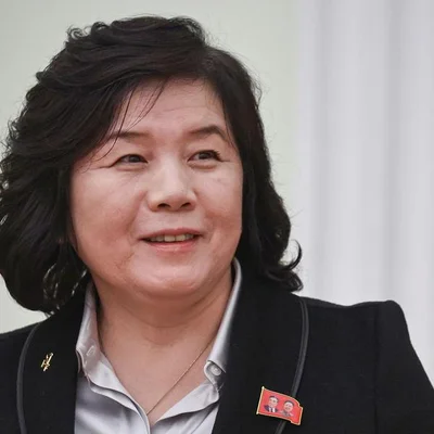 Portrait de la ministre nord-coréenne des Affaires étrangères Choe Son-hui.