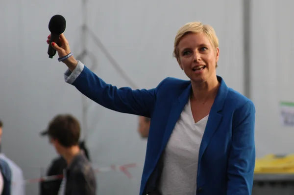 Clémentine Autain intervenant aux journées d'été des écologistes en 2021.