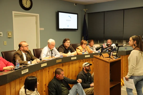 Intervention publique lors d'une audience sur les centres de données en Pennsylvanie.
