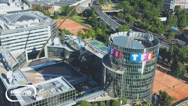 Vue aérienne du siège du groupe TF1 à Boulogne-Billancourt.