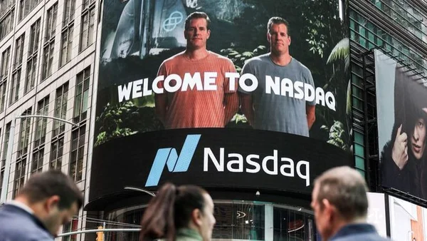 Le Nasdaq MarketSite à Times Square accueille General Fusion pour son introduction en Bourse.