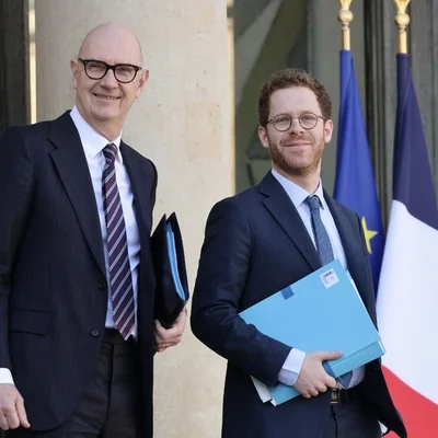 Les ministres des Finances et des Comptes publics devant Bercy avant la réunion du comité d’alerte.