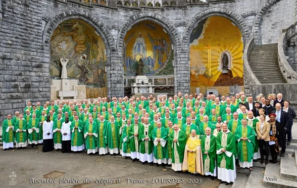 Les évêques de France réunis à Lourdes pour l'Assemblée plénière 2023.