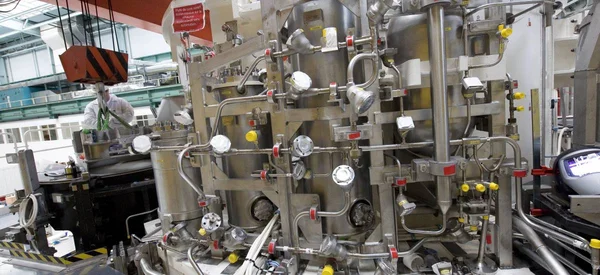 TechnicAtome : assemblage de composants pour réacteurs nucléaires compacts en usine.