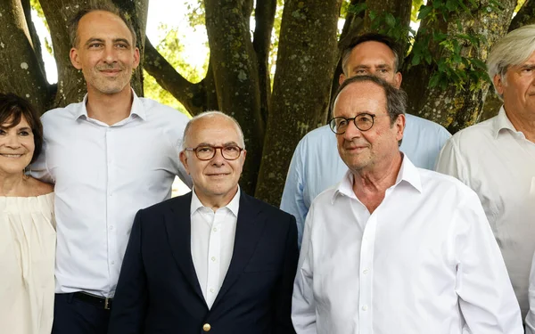 François Hollande, Bernard Cazeneuve et Raphaël Glucksmann au Mans pour leur tour de chauffe présidentiel.