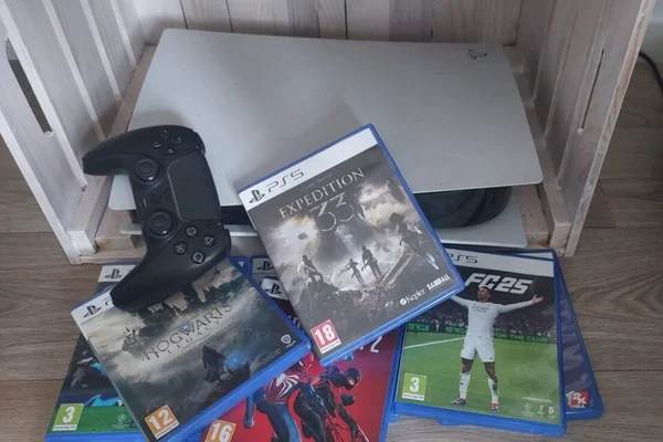 PS5 et jeux physiques : un marché de l'occasion menacé par la disparition annoncée du disque.