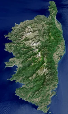 Image satellite de la Corse, île montagneuse de la Méditerranée