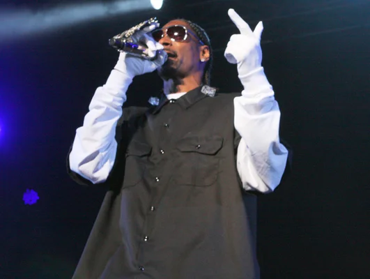 Snoop Dogg sur scène lors du Snoop Dogg Supafest 2011.