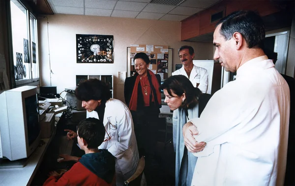 Caroline de Monaco visiting Hospital St Antoine in 1993.
