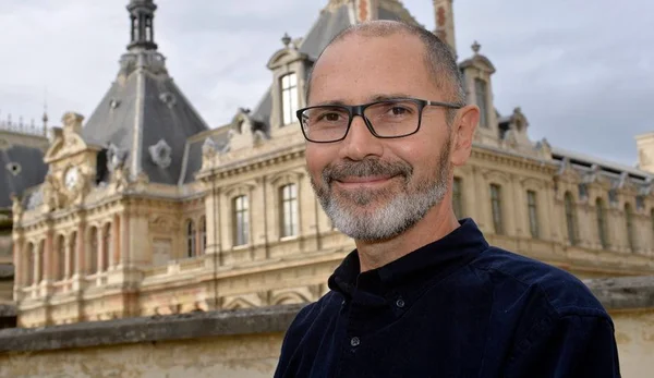 Portrait chaleureux de Christophe André