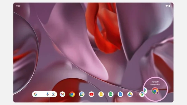 Capture d'écran de l'écran d'accueil d'une tablette Android avec un fond d'écran abstrait violet et rouge, une barre de recherche Google, un dock d'icônes d'applications, et un cercle rose entourant l'icône Chrome avec une info-bulle 'Handoff Suggestion'.