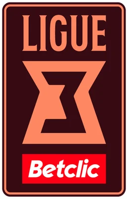 Logo officiel de la Ligue 3 avec le nom du sponsor Betclic en bas sur fond sombre, symbolisant le nouveau contrat de naming.