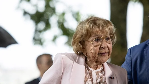 Portrait d'Arlette Testyler, survivante de la rafle du Vél’d'Hiv, décédée à l'âge de 93 ans
