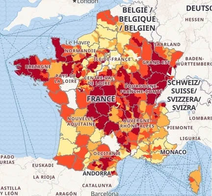 Carte de France de l'article "Sécheresse : un risque de coupures dans des agglomérations... Va-t-on manquer d'eau potable en septembre ?" (20 Minutes) montrant les régions colorées en jaune, orange et rouge selon un statut hydrique.