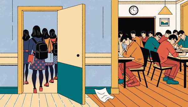 Étudiantes quittant une salle de prépa tandis qu'une classe composée majoritairement d'hommes reste occupée à l'intérieur, un document de réforme froissé posé sur un bureau au premier plan, évoquant l'exode des femmes et l'échec de la réforme ECG.
